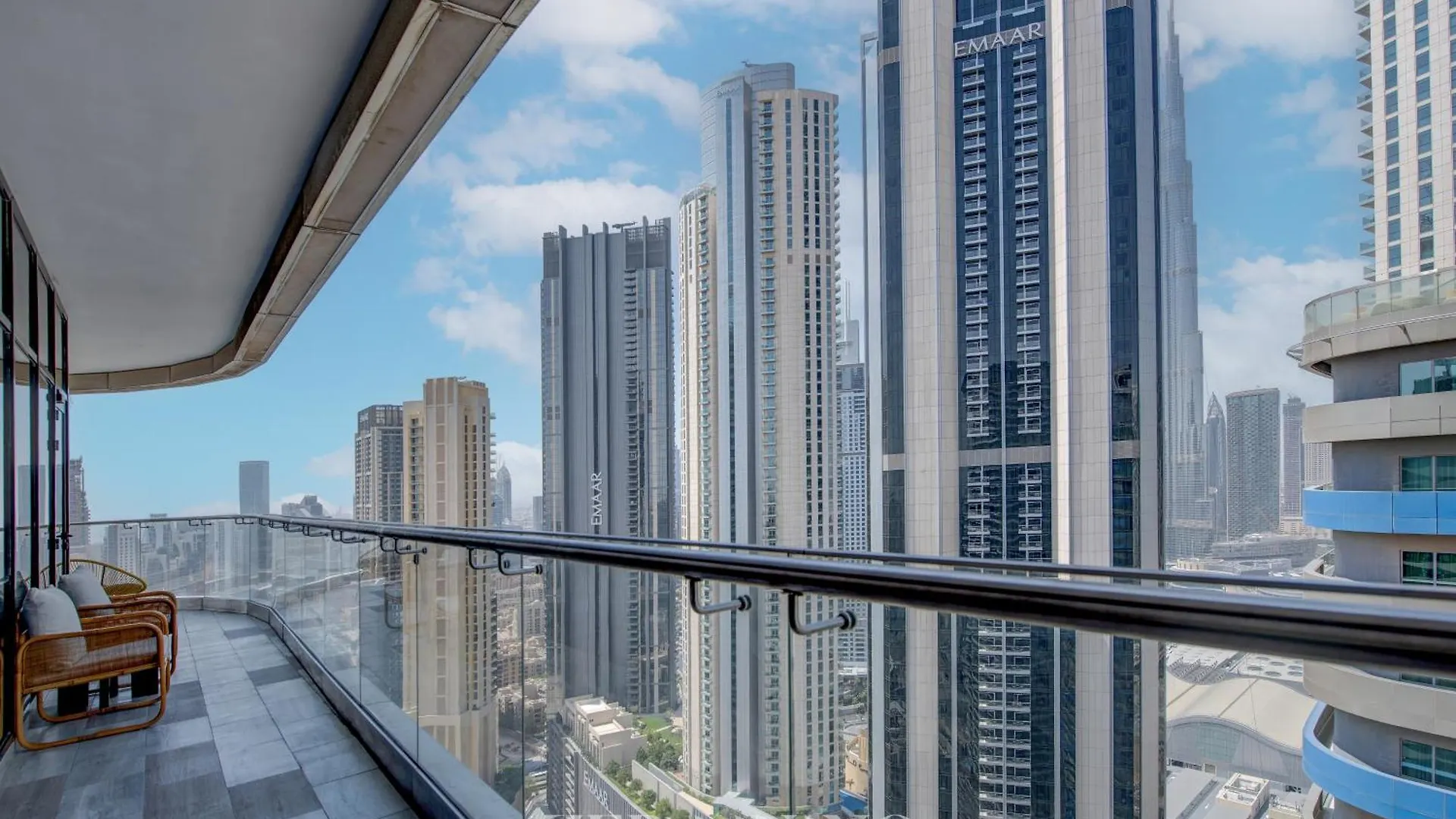 Zed Living - Luxe 2Br With Burj Khalifa View - Rp Heights Apartment Dubai