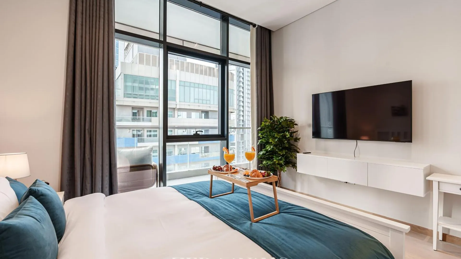 Zed Living - Luxe 2Br With Burj Khalifa View - Rp Heights Apartment Dubai