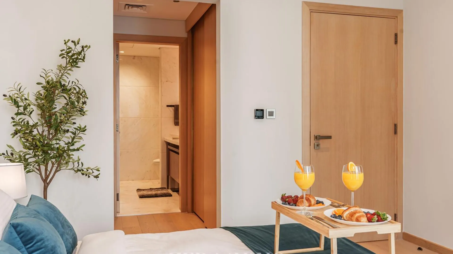 Zed Living - Luxe 2Br With Burj Khalifa View - Rp Heights Apartment Dubai